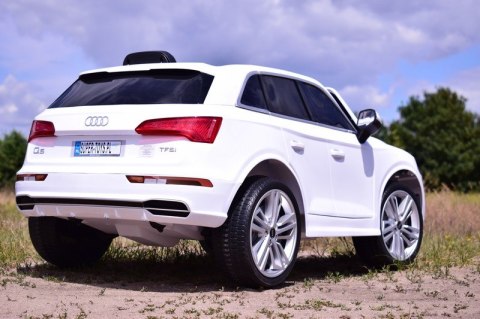 Auto na akumulator AUDI Q5 , MIĘKKIE KOŁA, MIĘKKIE SIEDZENIE, RADIO FM, BLUETOOTH - PEŁNA OPCJA/S305