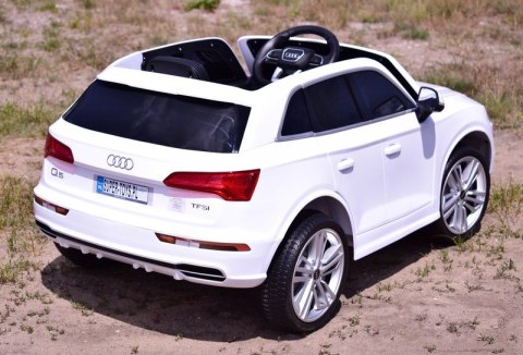 Auto na akumulator AUDI Q5 , MIĘKKIE KOŁA, MIĘKKIE SIEDZENIE, RADIO FM, BLUETOOTH - PEŁNA OPCJA/S305