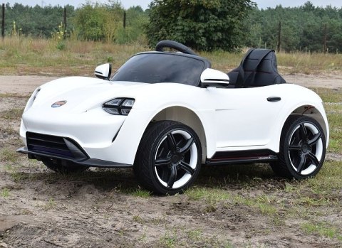 ROADSTER TRZY SILNIKI, FUNKCJA BUJANIA,MIĘKKIE KOŁA, MIĘKKIE SIEDZENIE, MOCNY/8988