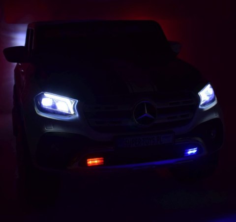 MERCEDES X LICENCJA POLICJA, 4X4 ,2x12V, MIĘKKIE KOŁA EVA, MIĘKKIE SIEDZENIE, 5 PUNKTOWE PASY /XMX606