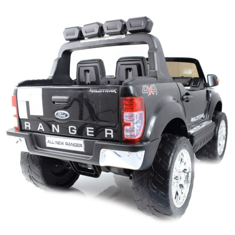 FORD F650 4X4 , 2x12V LICENCJA, PANEL MP4, MIĘKKIE KOŁA EVA, MIĘKKIE SIEDZENIE FULL OPCJA 12V/F650