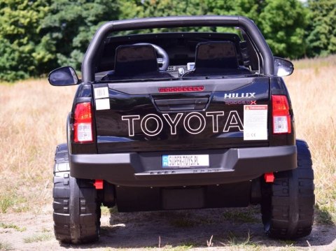 ORYGINALNA TOYOTA HILUX, 2X12V10AH W WALIZCE,MP4, LAKIER, FULL OPCJA 4X4 /DKHL850