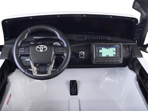 Auto na akumulator duża Toyota Hilux 2osoby PA0250