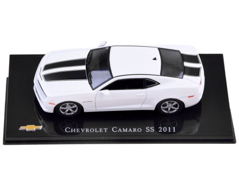 Auto biały Chevrolet Camaro SS 2011 ZA4097