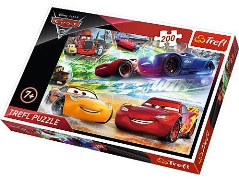 Puzzle 200 TREFL Cars - Droga do zwycięstwa