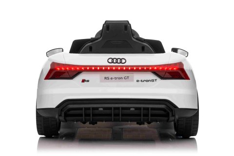 Audi RS E-Tron GT na akumulator Biały + Pilot + Napęd 4x4 + Radio MP3 + LED + EVA