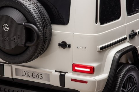 Dwuosobowy Mercedes Benz G63 AMG XXL dla dziecka 4x200W do 80kg 24V