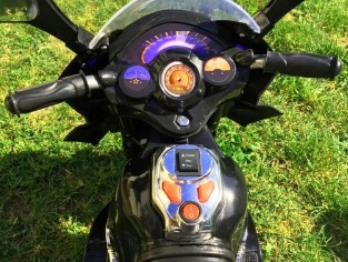 Motor na akumulator dla dzieci kufer LED MOTO-S-2-CZARNY