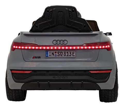 Pojazd na akumulator Audi SQ8 Szary 2x35W