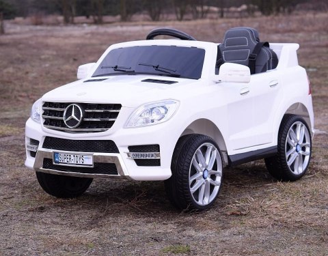 MERCEDES ML350 AMG TRZY SILNIKI, FUNKCJA BUJANIA,MIĘKKIE KOŁA, MIĘKKIE SIEDZENIE, MOCNY/ML350