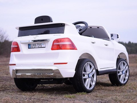 MERCEDES ML350 AMG TRZY SILNIKI, FUNKCJA BUJANIA,MIĘKKIE KOŁA, MIĘKKIE SIEDZENIE, MOCNY/ML350