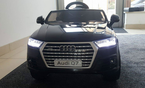 AUTO NA AKUMULATOR AUDI Q7 NA LICENCJI LAKIER 2x45W + MIĘKKIE KOŁA EVA + PRAWO JAZDY Toyz Audi Q7