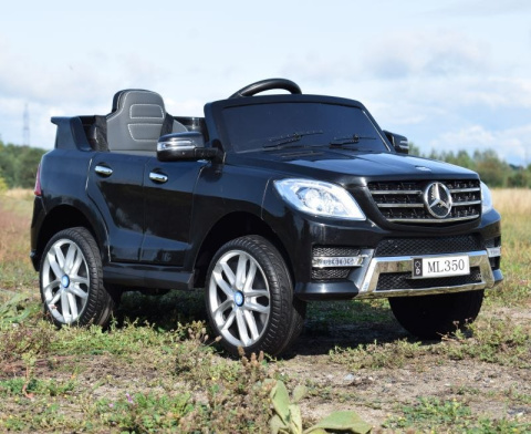 MERCEDES ML350 AMG TRZY SILNIKI, FUNKCJA BUJANIA,MIĘKKIE KOŁA, MIĘKKIE SIEDZENIE, MOCNY/ML350